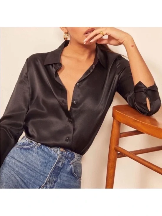 Reformation Sky Silk Top Black - Picture 2 of 9